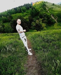 Артем Сидоренко